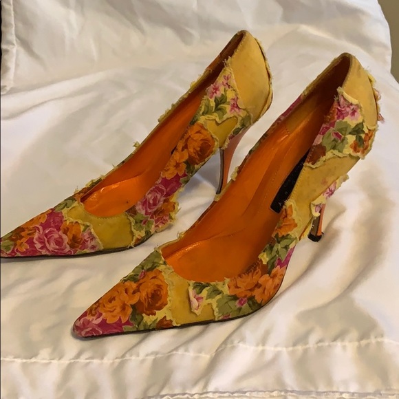 Laundry by Shelli Segal Heels - Picture 3 of 3